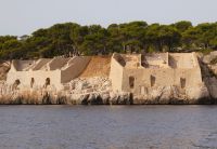 Verladerampen für das Kalkgestein in den Calanques 