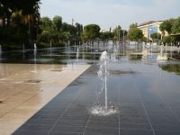 Wasserspiegel an der Promenade du Paillon