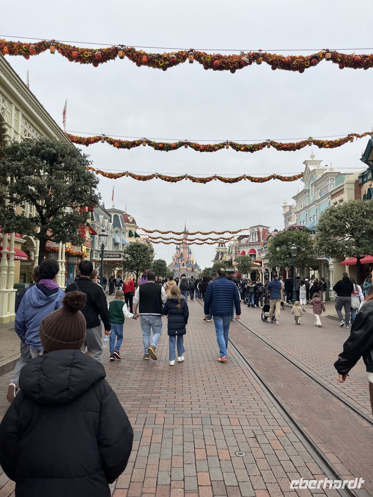 Bummeln in den Geschäften!