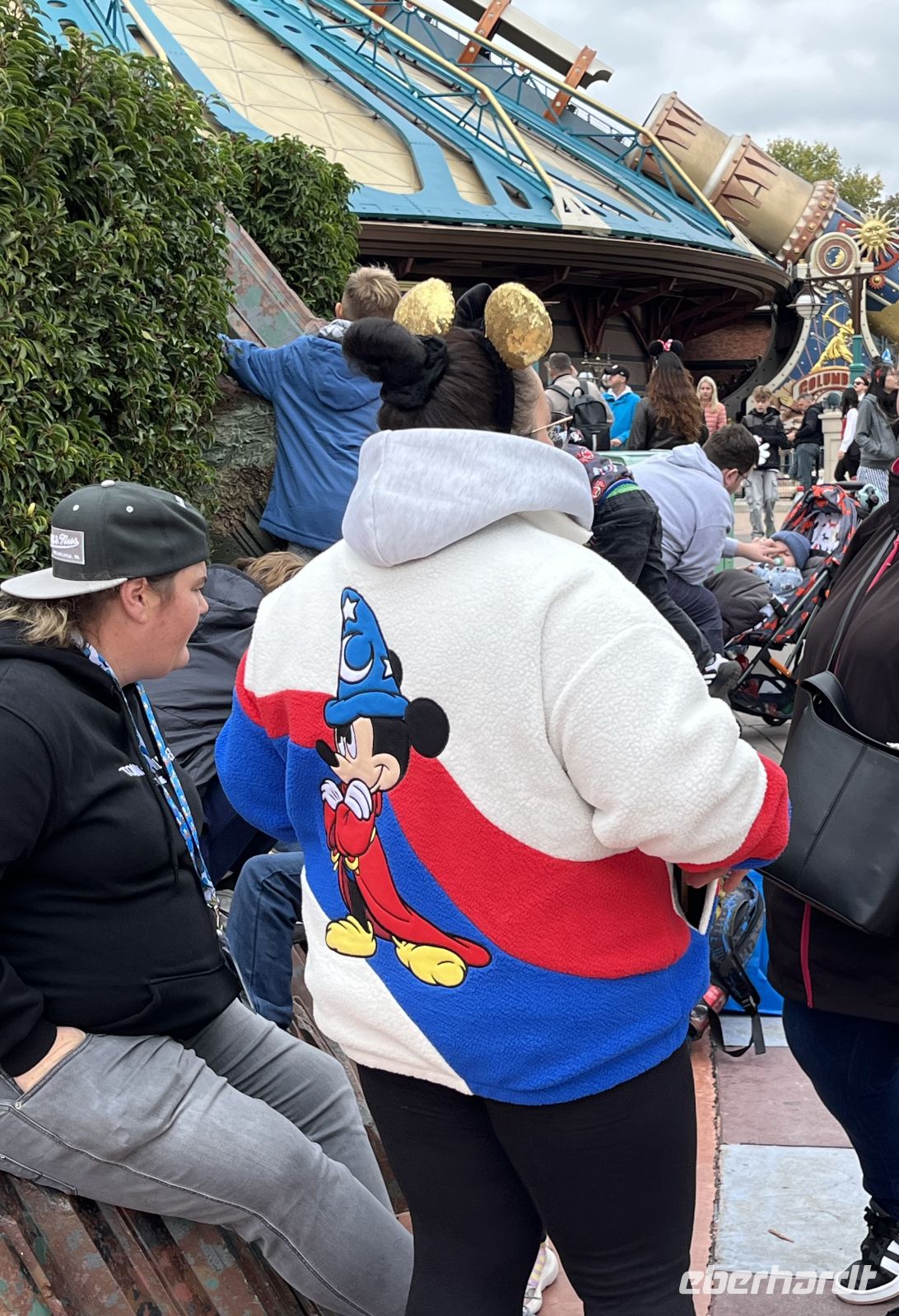 Ohren und Pullover - im Angebot! nur zum Bestaunen...