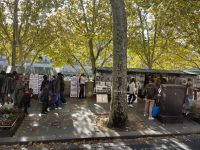 längste Buchladen  der Seine entlang