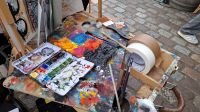 Malerutensilien am Place du Tertres