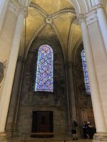 noch nicht gereinigte Steine und das Chartres-Blau