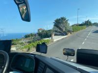 Fahrt an der Steilküste