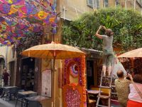 zweisprachige Straßenschilder