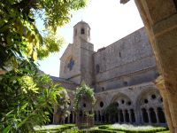 Kreuzgang, Abtei Sainte-Marie von Fontfroide, Frankreich &ndash; &copy; Saskia Pinnow (Eberhardt TRAVEL)