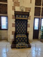 2026-05_Loire_Rad: Amboise - Königsschloß - Thron &ndash; &copy; Dieter Braune (Eberhardt TRAVEL)
