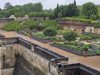 2026-05_Loire_Rad: Amboise - Königsschloß - Gartenanlage &ndash; &copy; Dieter Braune (Eberhardt TRAVEL)