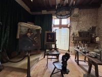 2026-05_Loire_Rad: Amboise - Im Leonard D. Museum &ndash; &copy; Dieter Braune (Eberhardt TRAVEL)