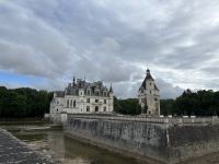 2026-05_Loire_Rad: Chenonceau - Gartenansicht &ndash; &copy; Dieter Braune (Eberhardt TRAVEL)