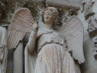 Reims, die Kathedrale Nôtre-Dame, der Lächelnde Engel begrüßt jeden.  &ndash; &copy; Vivian Kreft (Eberhardt TRAVEL)