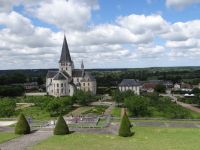 St. Martin de Boscherville, die Abtei Saint-Georges mit Klostergarten &ndash; &copy; Vivian Kreft (Eberhardt TRAVEL)
