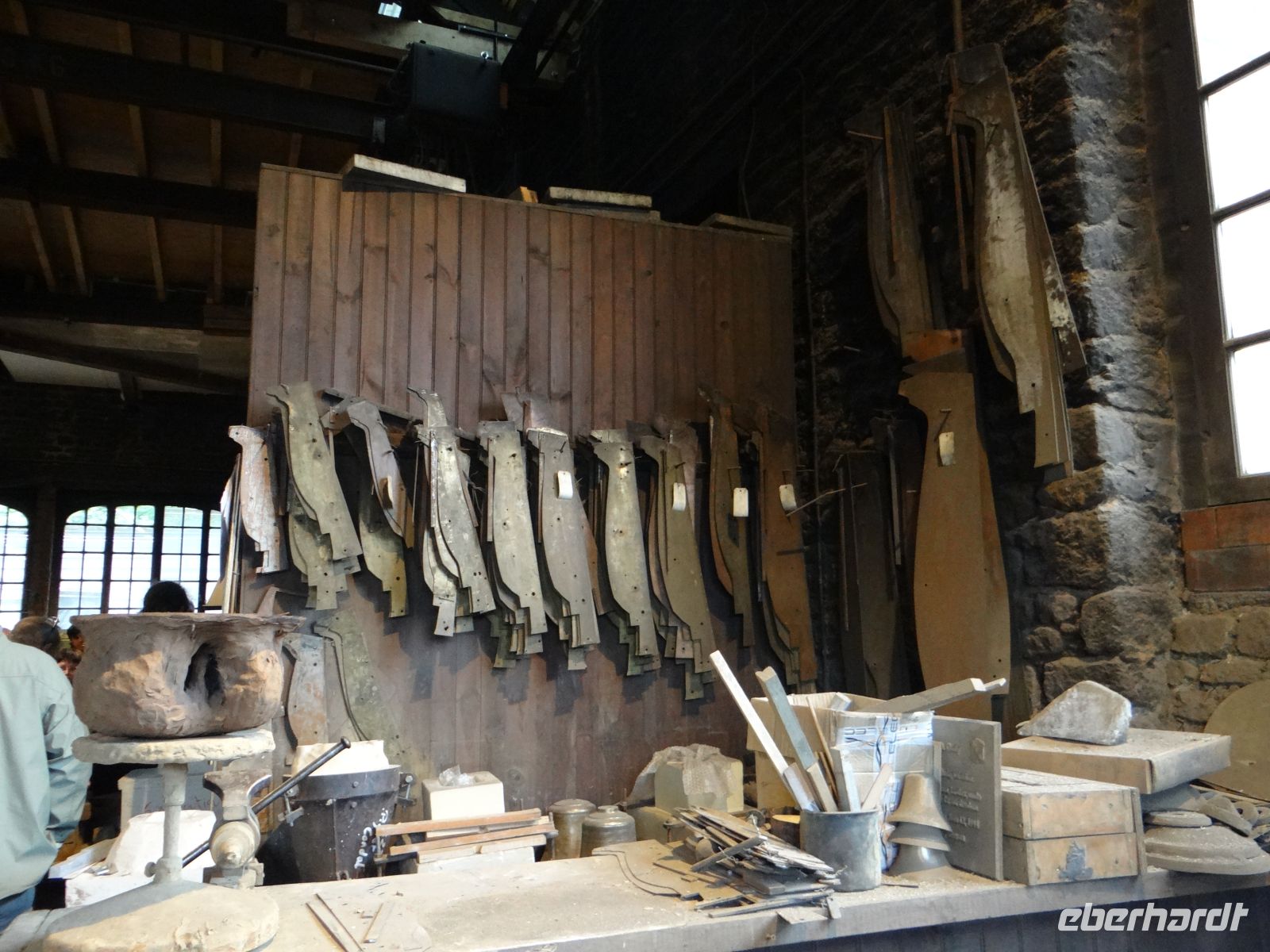 Glockengießerei, Schablonen für die Außenwand &ndash; &copy;  (Eberhardt TRAVEL)