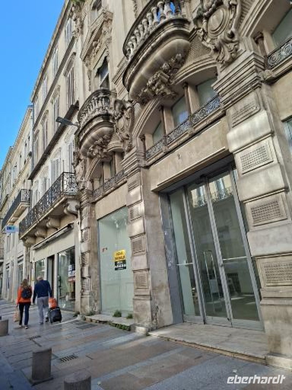 Hauptverkehrsachse in der Altstadt von Avignon &ndash; &copy;  (Eberhardt TRAVEL)