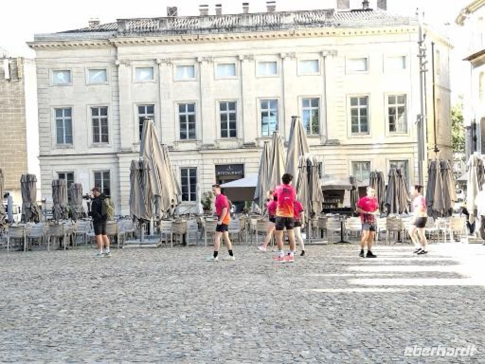 Platz des Palastes der Päpste - das historische Herz der Stadt &ndash; &copy;  (Eberhardt TRAVEL)