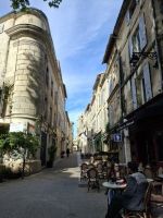 Arles: die Straßenzüge leiten zum Rathausplatz &ndash; &copy; Ute Solf (Eberhardt TRAVEL)