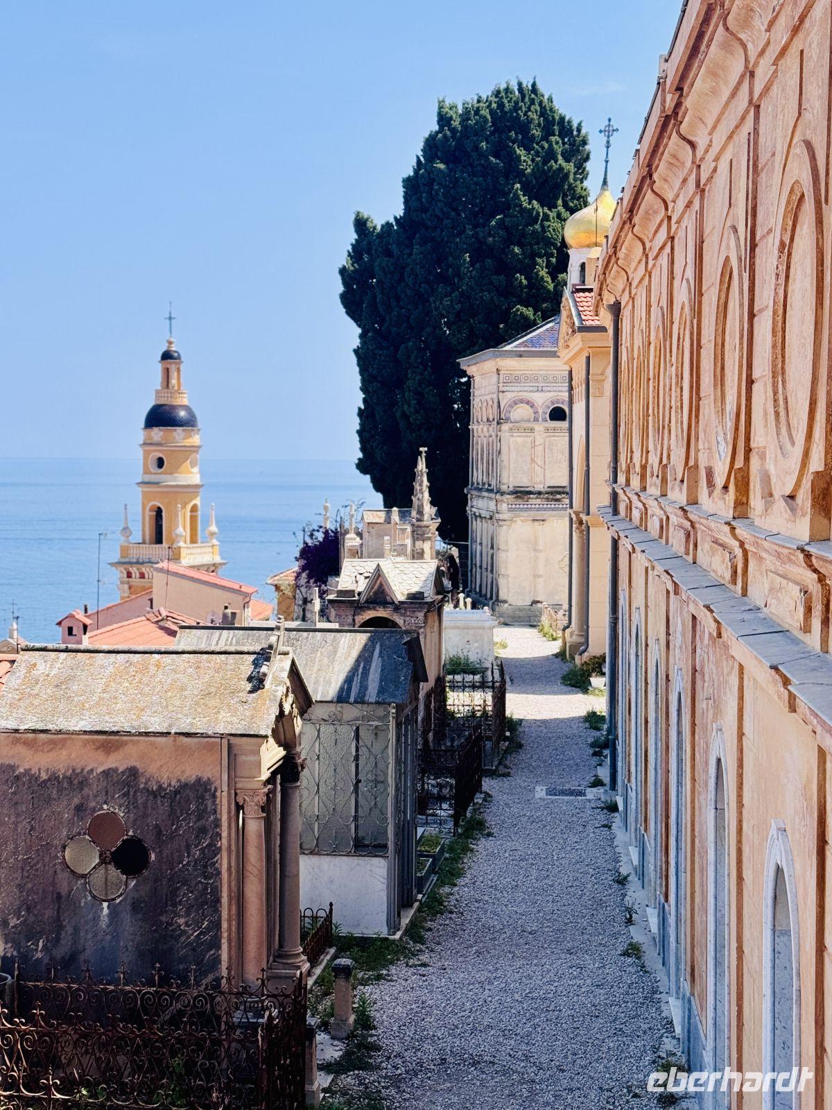 2. Tag - Cimetière du Vieux Château, Menton &ndash; &copy;  (Eberhardt TRAVEL)