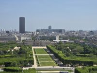 2026_05-PARIS: Eiffelturm - Blick Richtung Montparnasse  &ndash; &copy; Dieter Braune (Eberhardt TRAVEL)