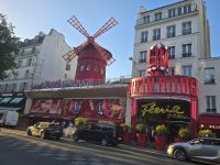 2026_05-PARIS: Montmartre - Moulin Rouge &ndash; &copy; Dieter Braune (Eberhardt TRAVEL)