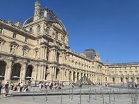 2026_05-PARIS: Am Louvre &ndash; &copy; Dieter Braune (Eberhardt TRAVEL)