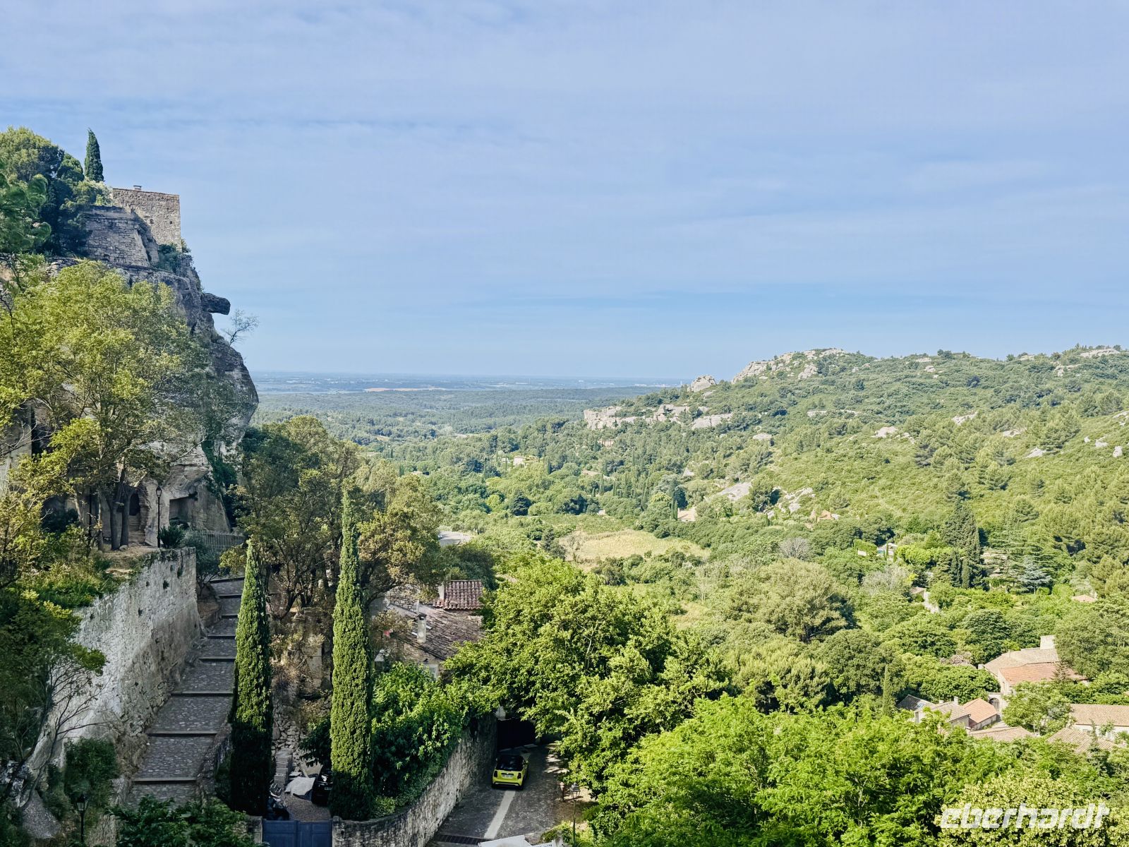 10. Tag - Blick auf die Alpilles &ndash; &copy;  (Eberhardt TRAVEL)