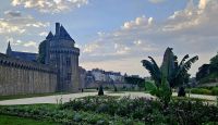 alte Stadtmauer von Vannes  &ndash; &copy; Gina Egenolf (Eberhardt TRAVEL)