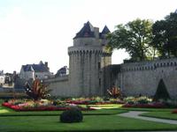 Tag 8 - 14 Vannes - Stadtmauer und umliegende Gartenanlage (2)