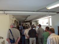 Valerie weißt uns in die Geheimnisse der Parfumherstellung ein