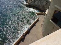 Reisegäste am ozeanografischen Museum