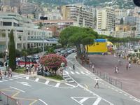 an der Startlinie der Formel 1 Strecke in Monte-Carlo