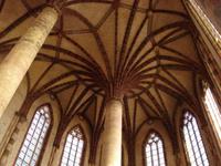 Toulouse Kreuzrippengewoelbe in Jakobinerkirche Palmenfaecher