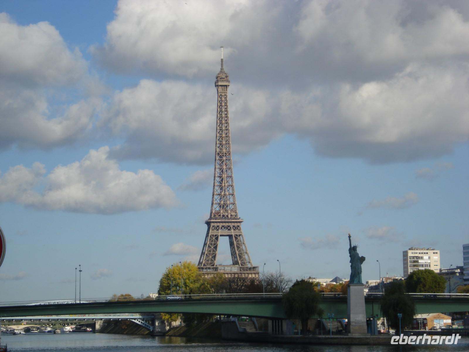Eiffelturm und Freiheitsstatue