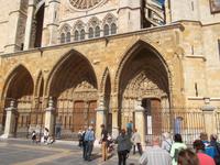 Vor der Kathedrale von León