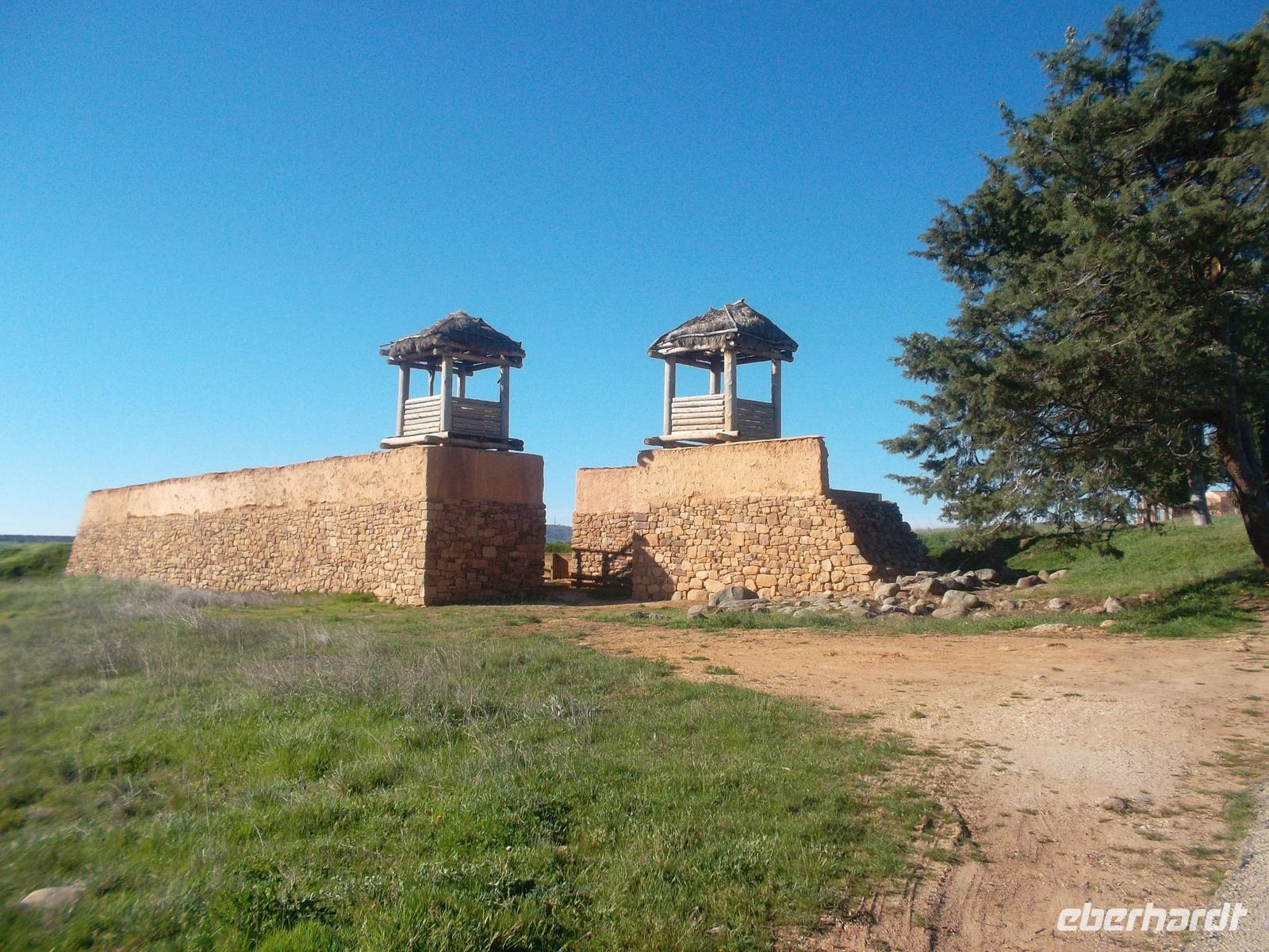 Nachbau einesVerteidigungstores in Numantia