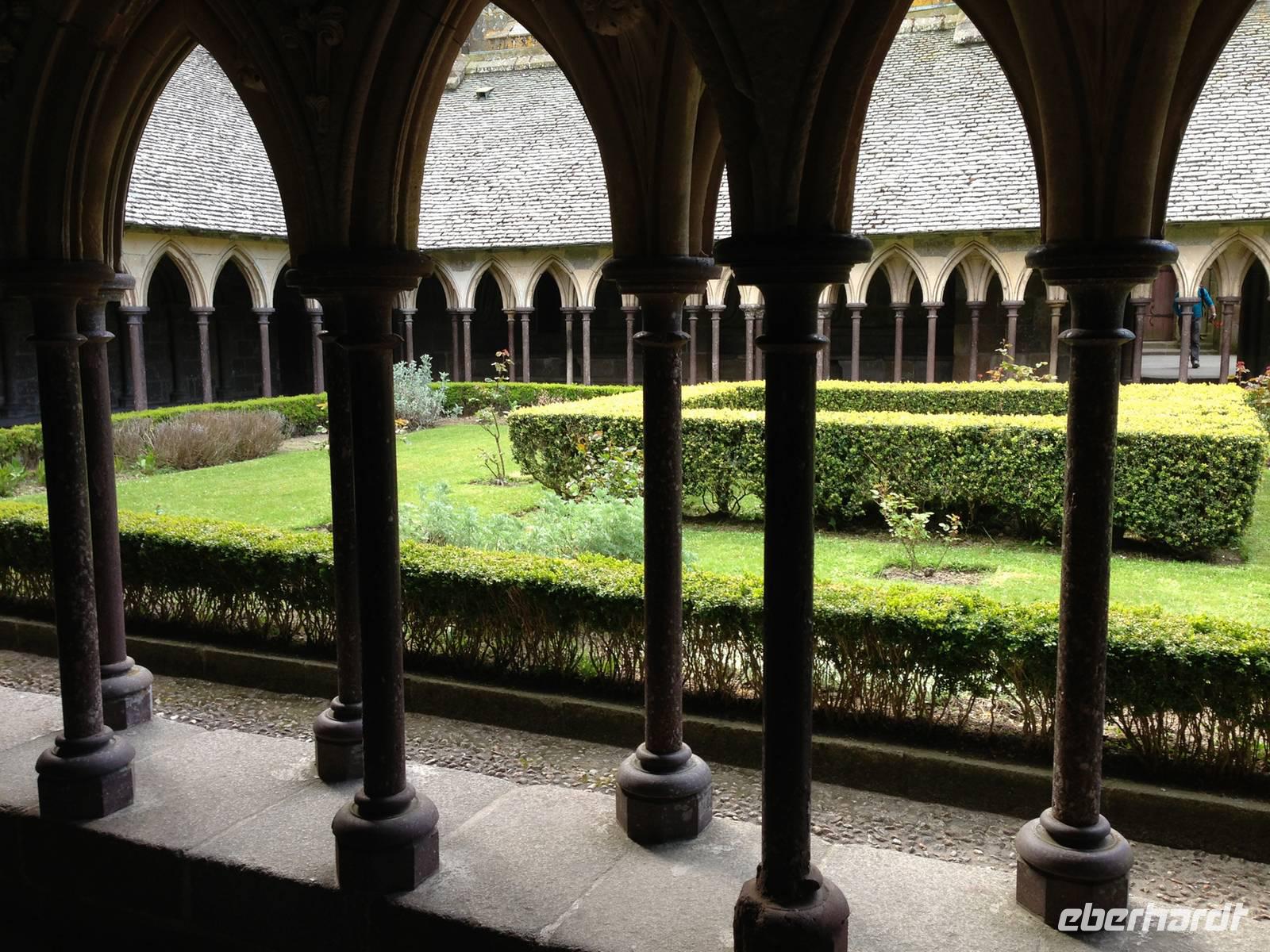 13-05-07_Mont Saint Michel-Kreuzgang