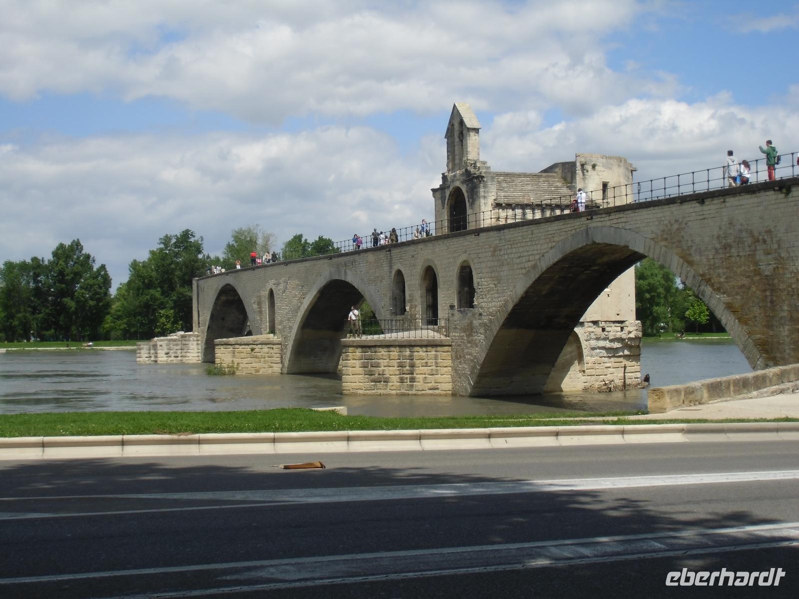 und die Pont de Avignon