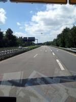 Wir werden von einem landenden Flugzeug überholt...