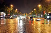 Champs-Elyseés mit Arc de Triomphe