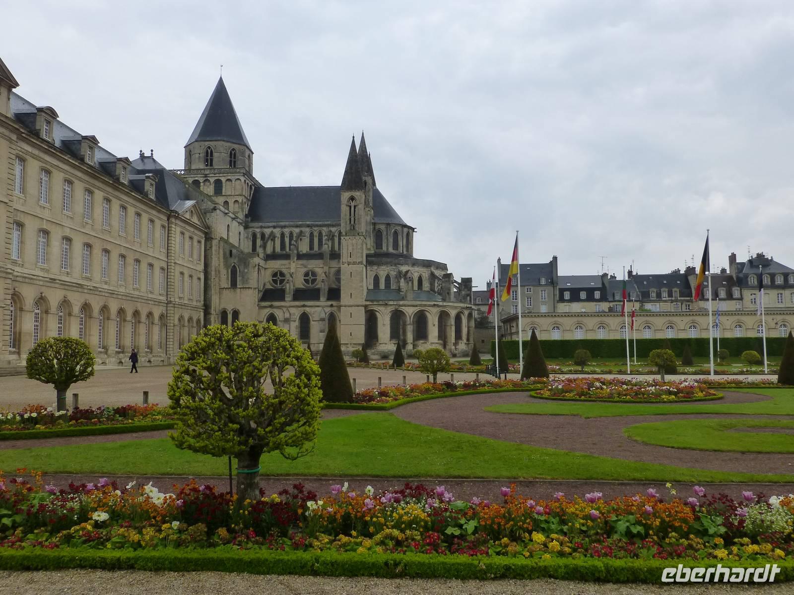 Caen - Männerabtei und Rathaus