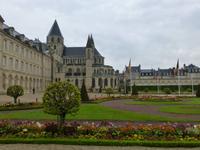 Caen - Männerabtei und Rathaus