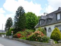 Guimiliau - Blumenpracht