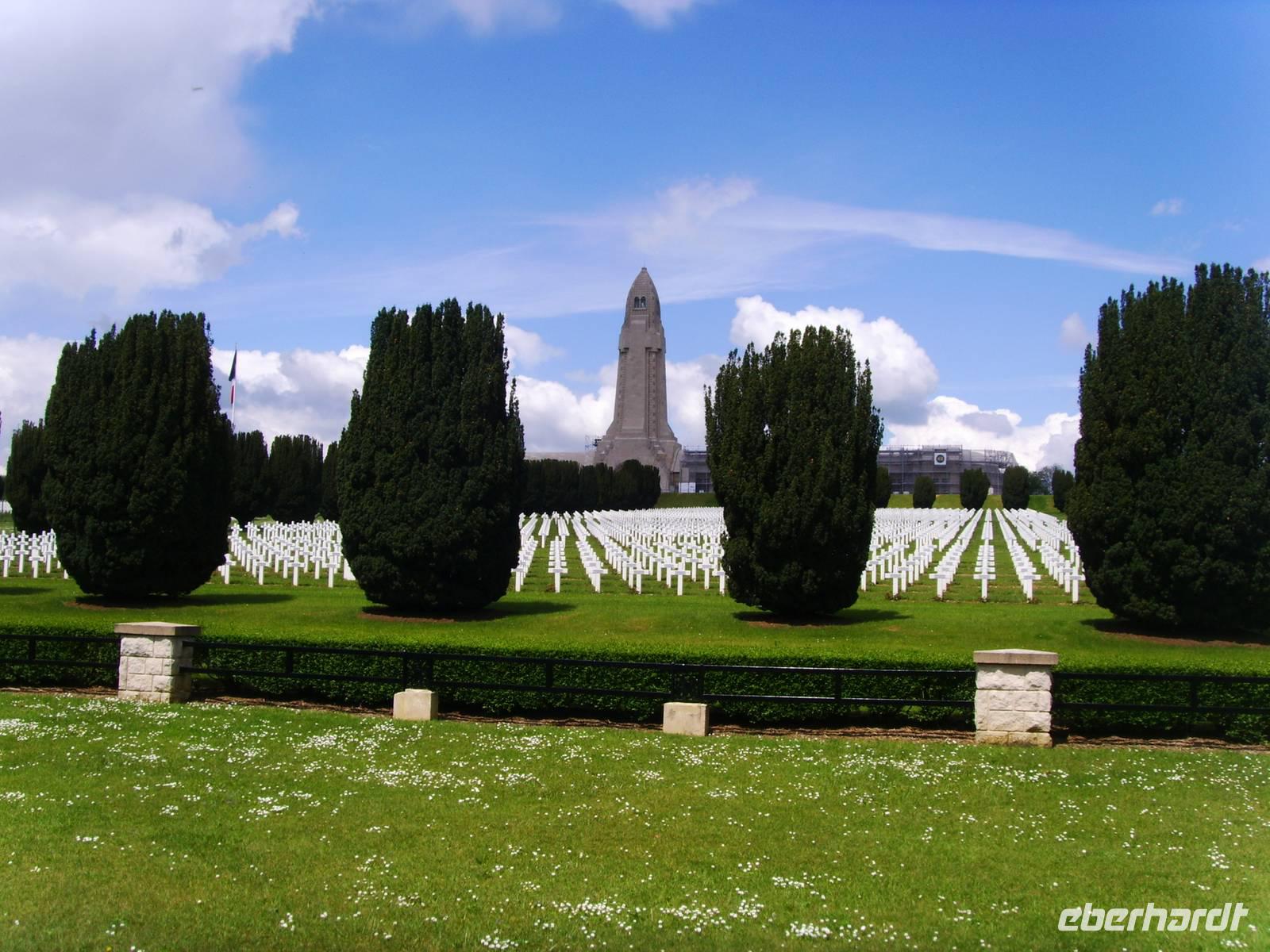Verdun - Friedhof und Beinhaus