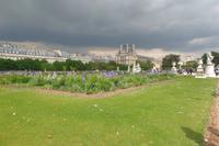 Tuileries Garten - Blick zum Louvre