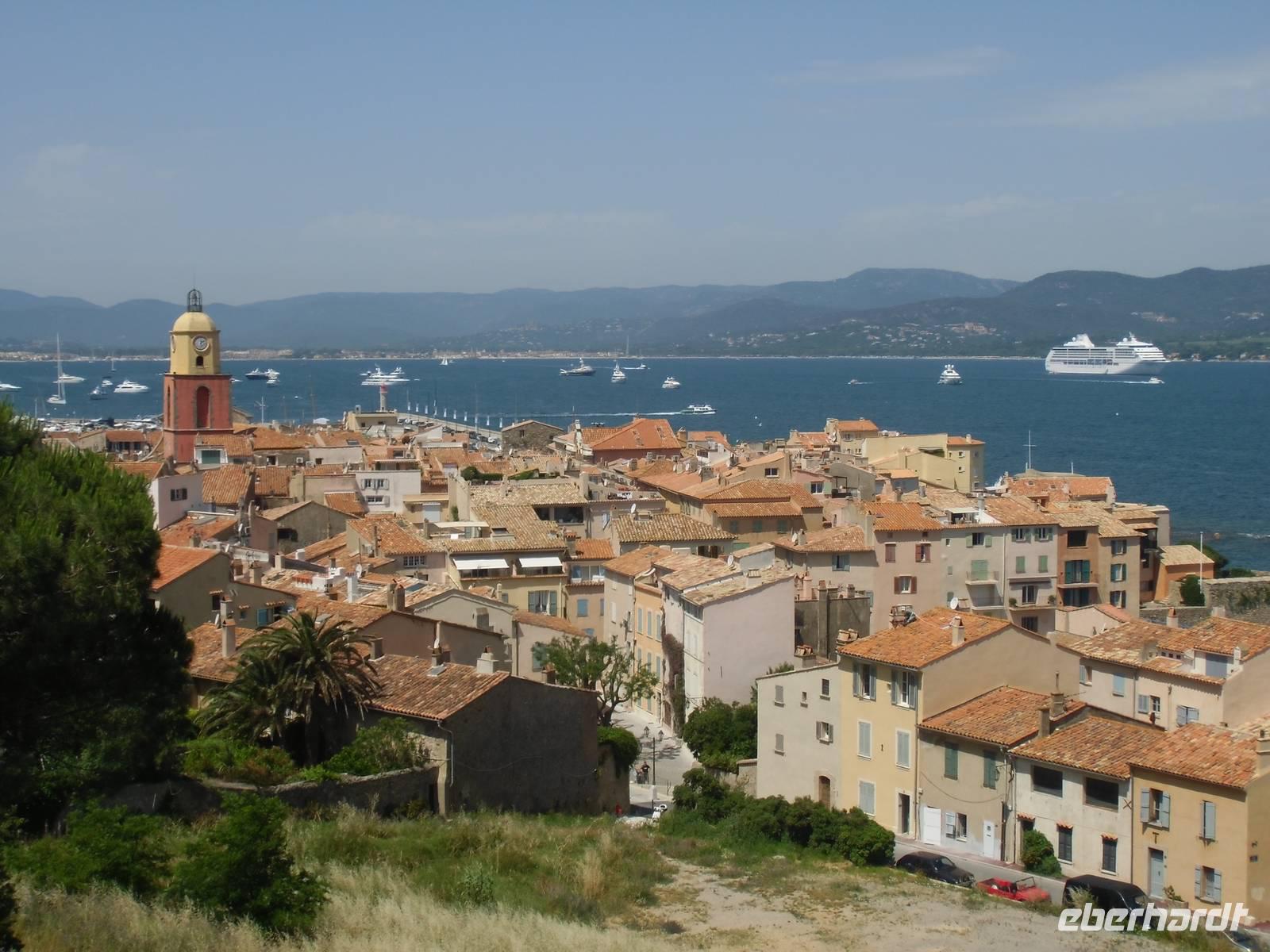 Blick auf Ort und Hafen St. Tropez