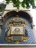 Uhrturm an Conciergierie
