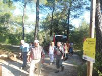 auf dem Weg zu den Steinbrüchen Bibémus