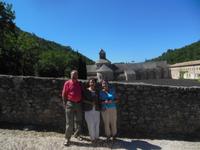 Abtei Senanque im Luberon mit Lavendelfelder 