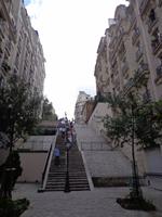 Von der Nordseite zum Gipfel des Montmartre
