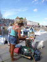 Künstlerin am Hafen von Honfleur