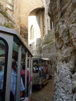 Bahnfahrt um den Palast